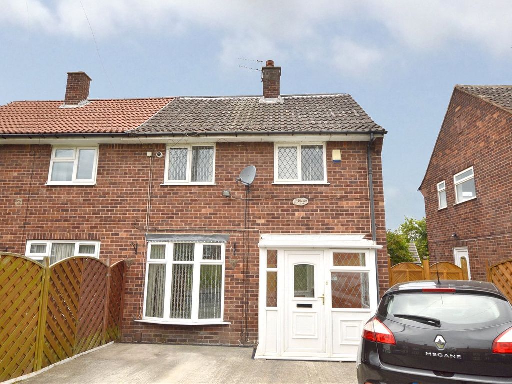 3 bed semidetached house for sale in Harley Gardens, Leeds, West