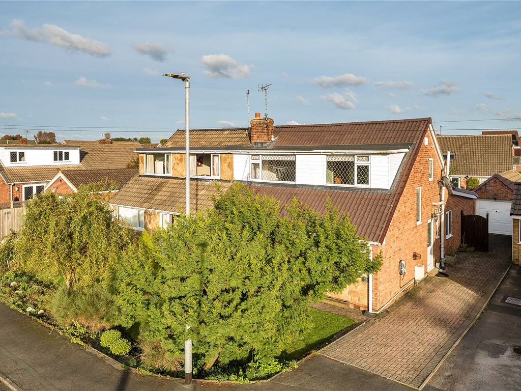 4 bed semidetached house for sale in The Garth, Garforth, Leeds, West