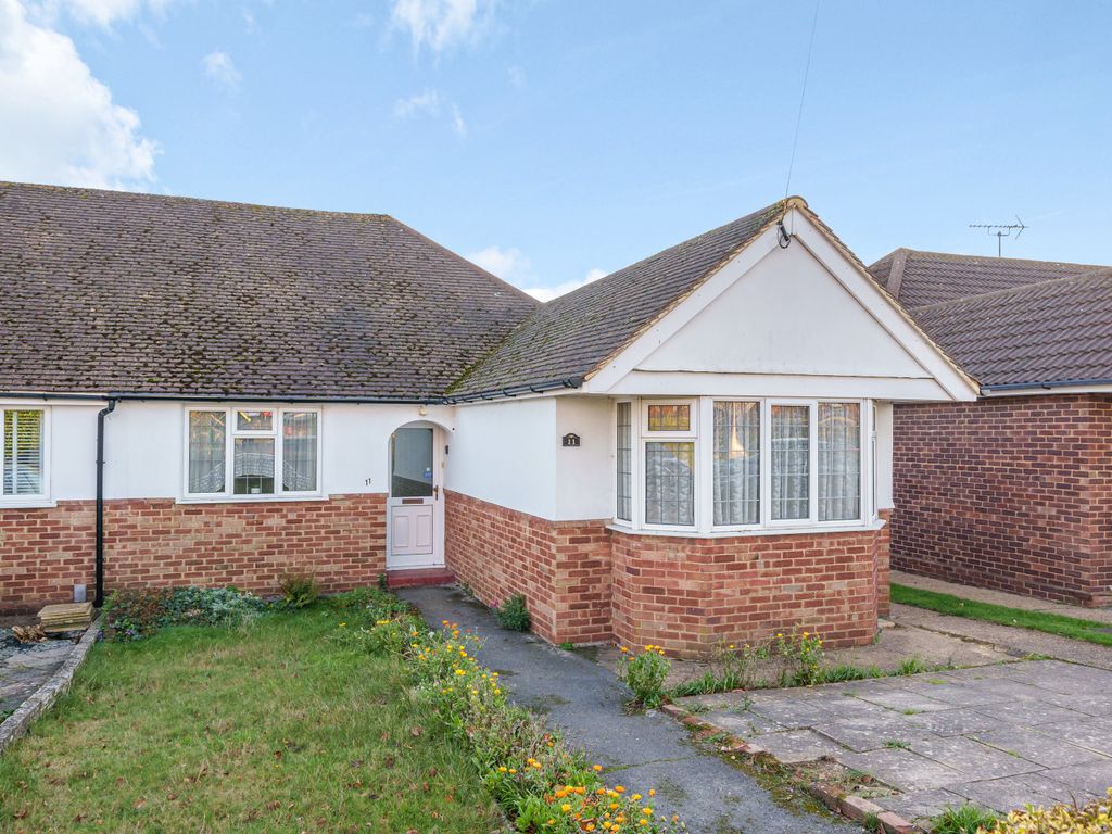 4 bed bungalow for sale in Queen Marys Drive, New Haw KT15, £500,000
