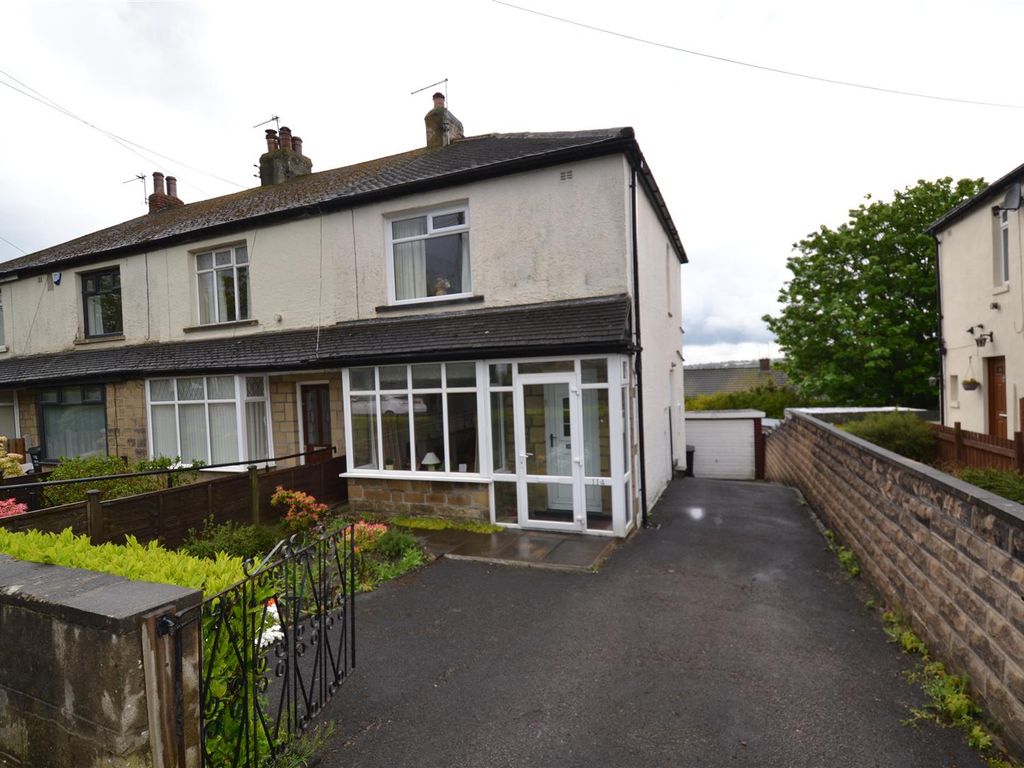 2 bed end terrace house for sale in Claremount Road, Boothtown, Halifax