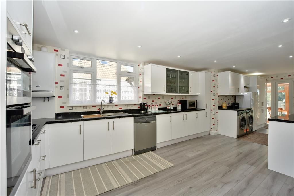 4 bed bungalow for sale in Edwin Road, Rainham, Gillingham, Kent ME8