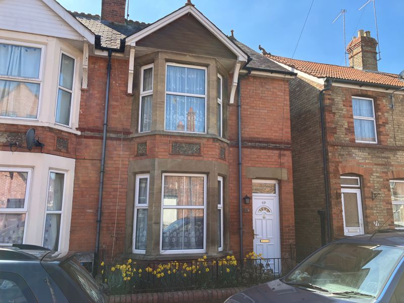 3 bed end terrace house for sale in Beer Street, Yeovil BA20 Zoopla