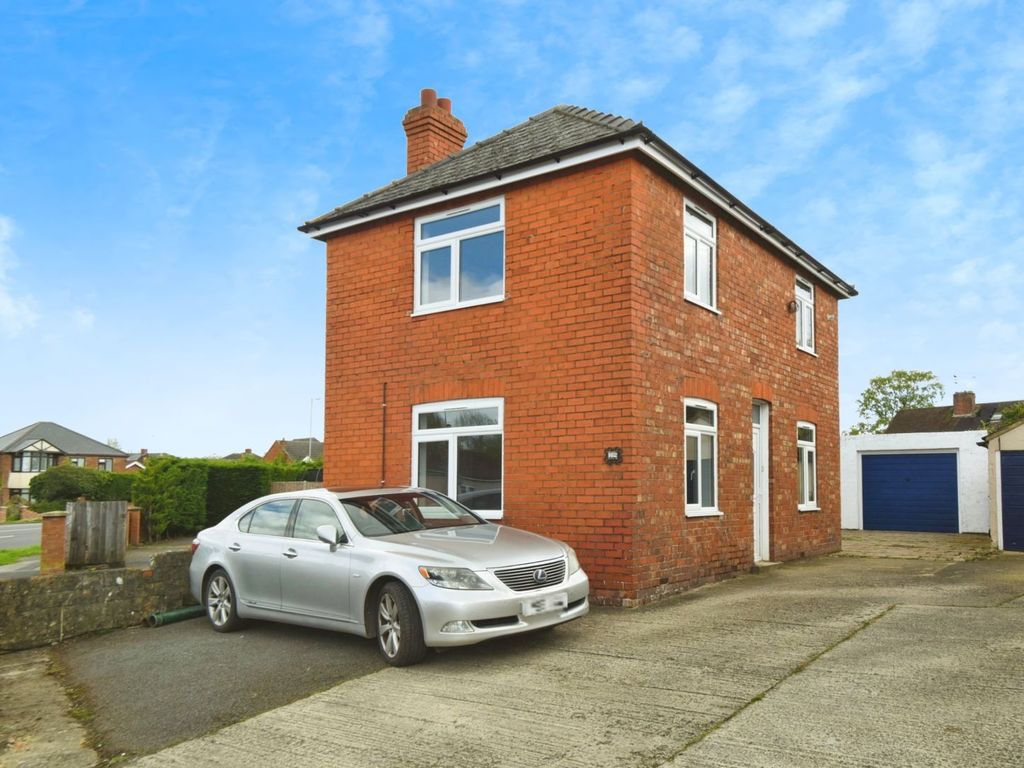 2 bed detached house for sale in Cheney Manor Road, Swindon SN2, £