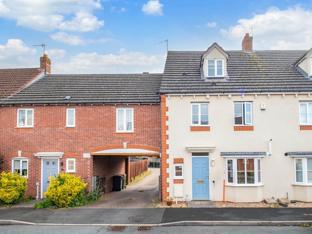 4 bed terraced house for sale in Mondrian Road, The Oakalls, Bromsgrove