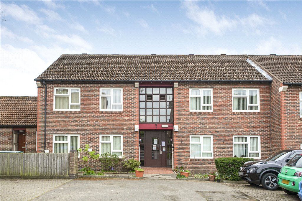 Halleys Court, Woking, Surrey GU21