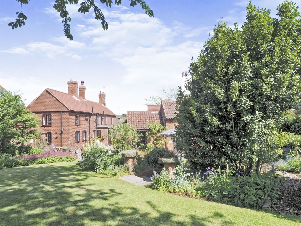 4 bed cottage for sale in Main Street, Walesby, Newark NG22 Zoopla