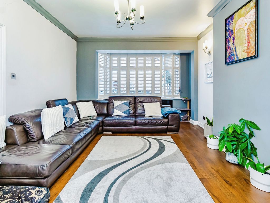 5 bed terraced house for sale in Melrose Avenue, London SW16, £675,000