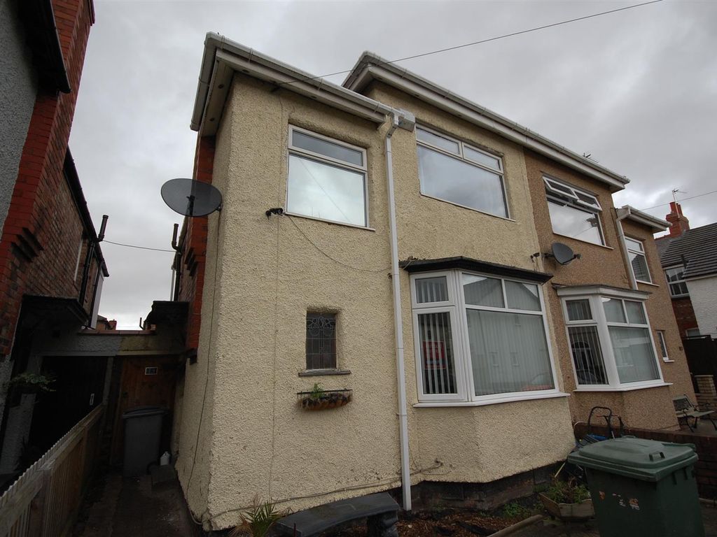 3 bed semidetached house to rent in Tiverton Avenue, Wallasey CH44