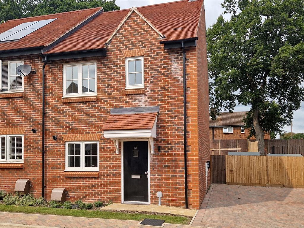 3 bed property for sale in Clappins Lane, Naphill, High HP14, £