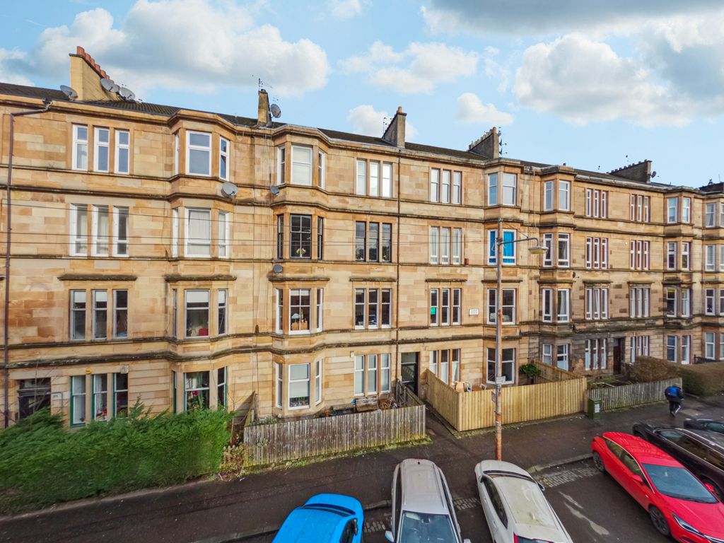 2 bed flat for sale in Albert Avenue, Glasgow, Queens Park G42 Zoopla