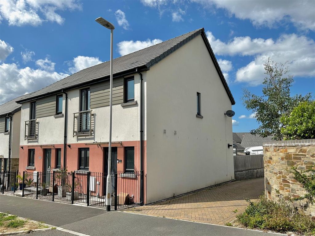 3 bed semidetached house for sale in Road, Plymstock