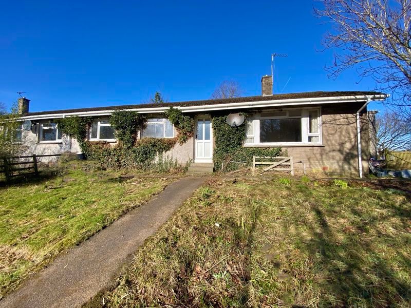 3 bed bungalow for sale in St. Quivox, Ayr KA6, £150,000 Zoopla