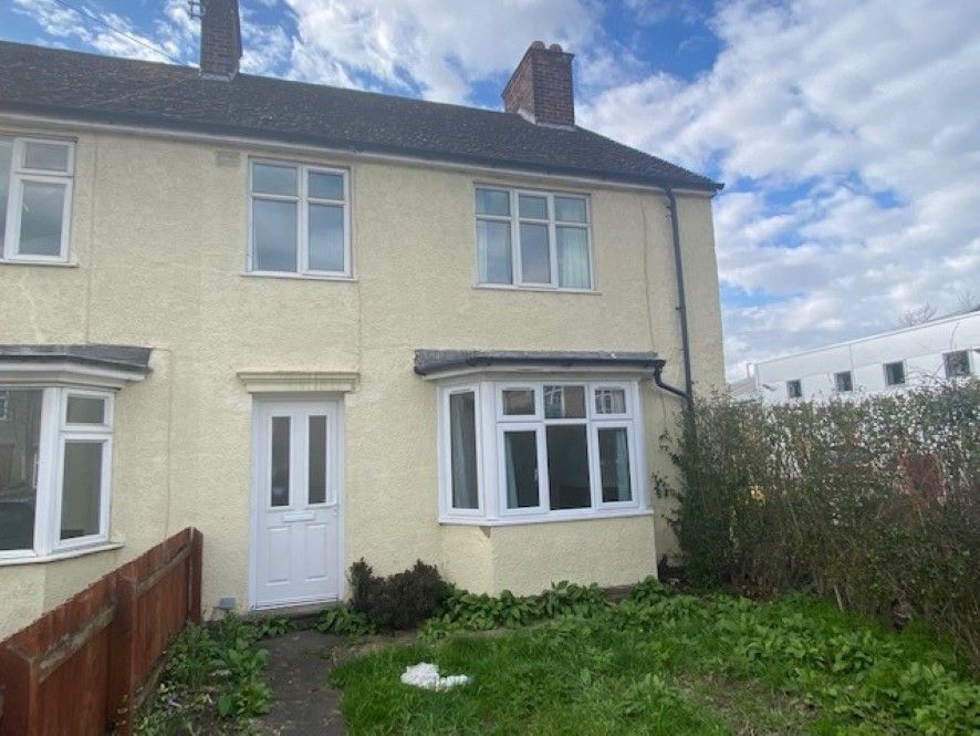 3 bed end terrace house for sale in 133 Histon Road, Cambridge