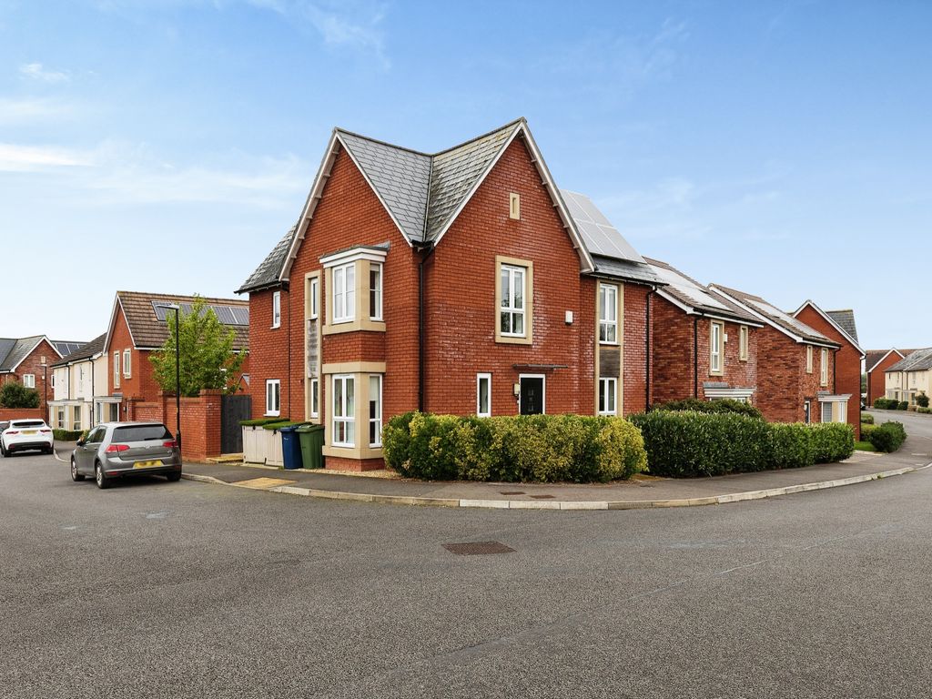 4 bed detached house for sale in Armstrong Road, Cheltenham GL52, £