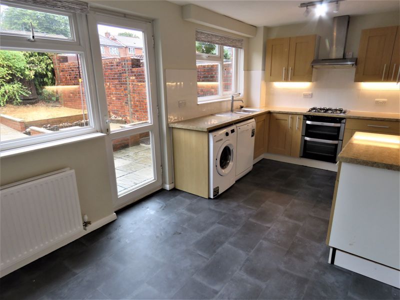 3 bed terraced house to rent in Gunthorpe Road, Marlow SL7 Zoopla