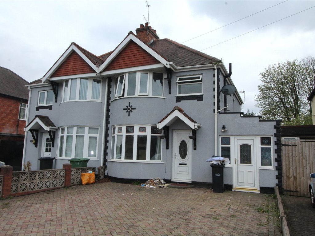 3 bed semidetached house for sale in Stourbridge Road, Dudley, West