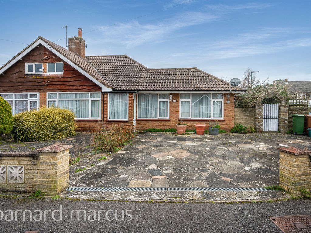 2 bed semidetached bungalow for sale in Longford Gardens, Sutton SM1