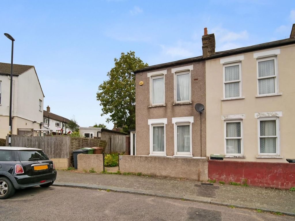 2 bed property for sale in Highclere Street, London SE26, £475,000 Zoopla