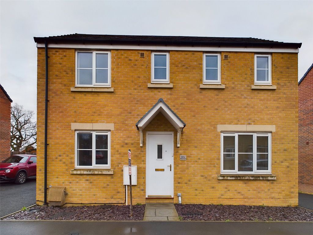 3 bed detached house for sale in Meek Road, Newent, Gloucestershire