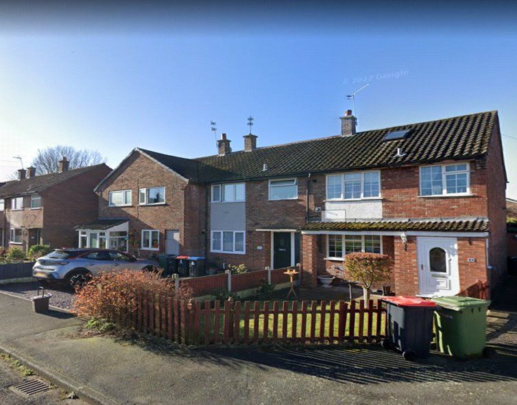 3 bed end terrace house for sale in Blackcroft Avenue, Barnton