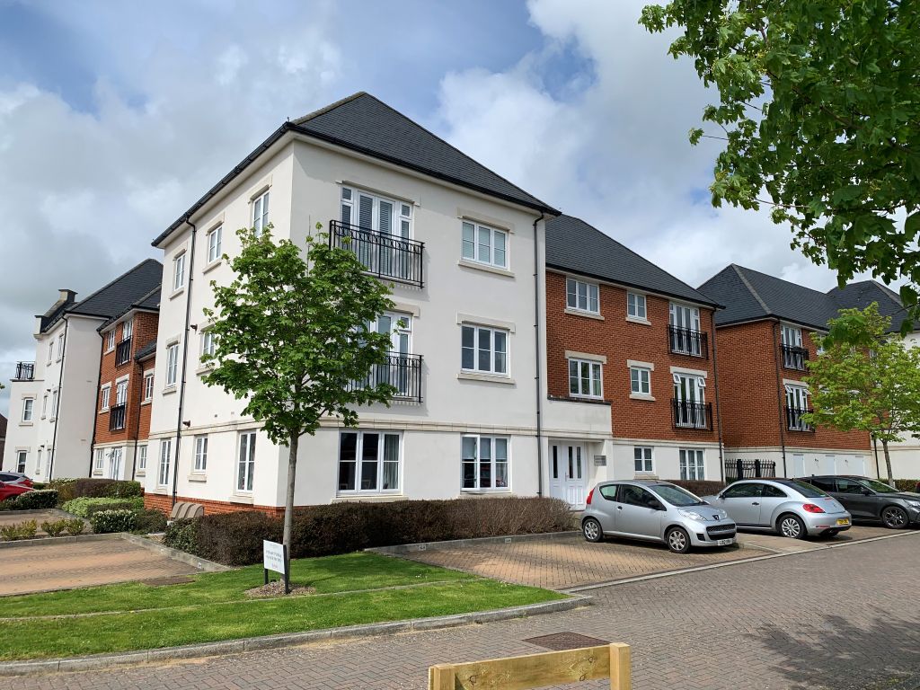 2 bed flat for sale in Longhurst House, Highwood, Horsham RH12 Zoopla