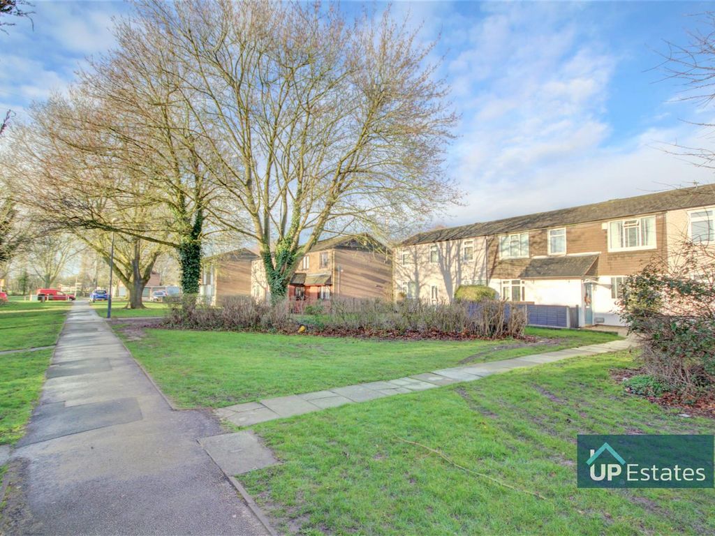4 bed terraced house for sale in Faultlands Close, Nuneaton CV11 Zoopla