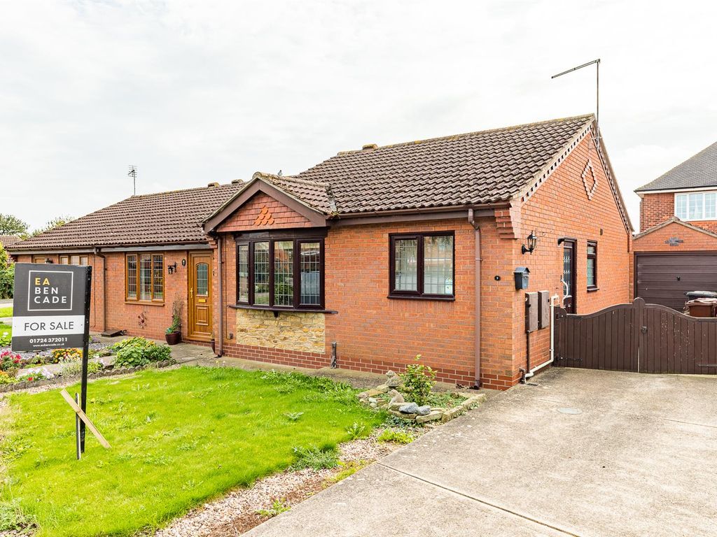 2 bed semidetached bungalow for sale in Hadleigh Green, Burringham