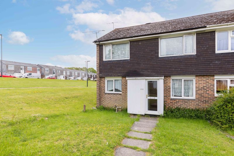 3 bed semidetached house for sale in Downland Drive, Southgate