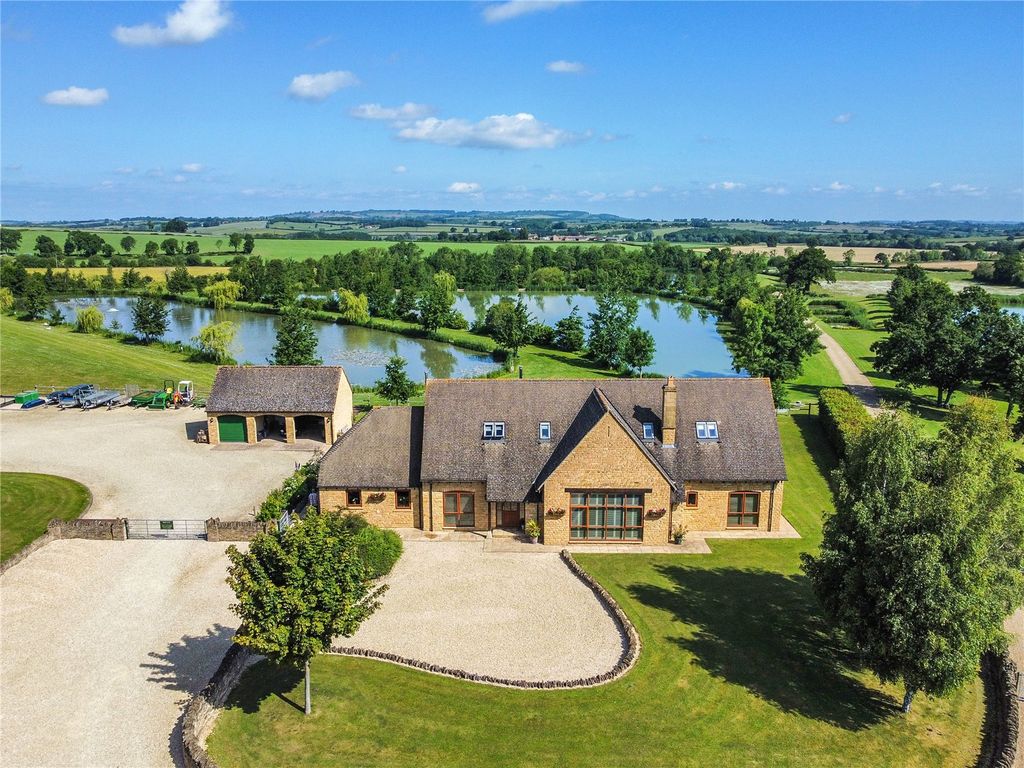 6 bed detached house for sale in Lower Lemington, MoretonInMarsh