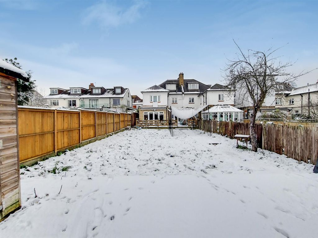 4 bed flat to rent in Prentis Road, London SW16, £4,999 pcm Zoopla