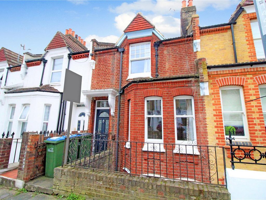 4 bed town house to rent in Vicarage Park, Plumstead SE18 Zoopla
