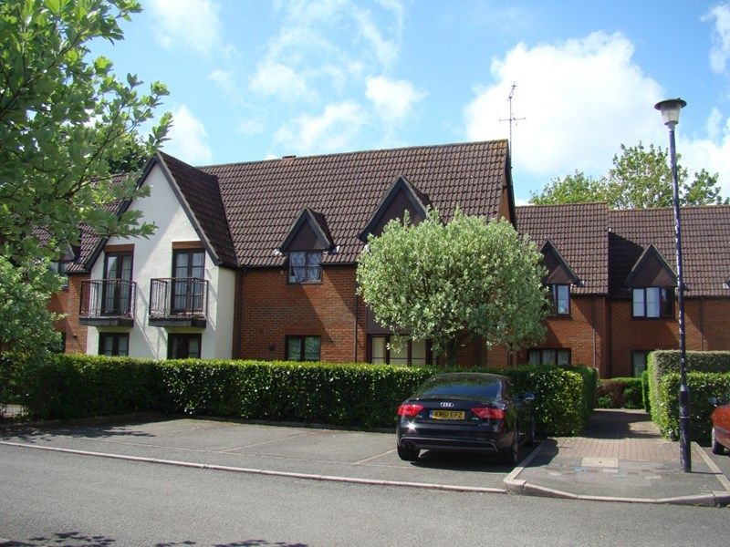 2 bed flat to rent in Southern Hill, Reading RG1 Zoopla
