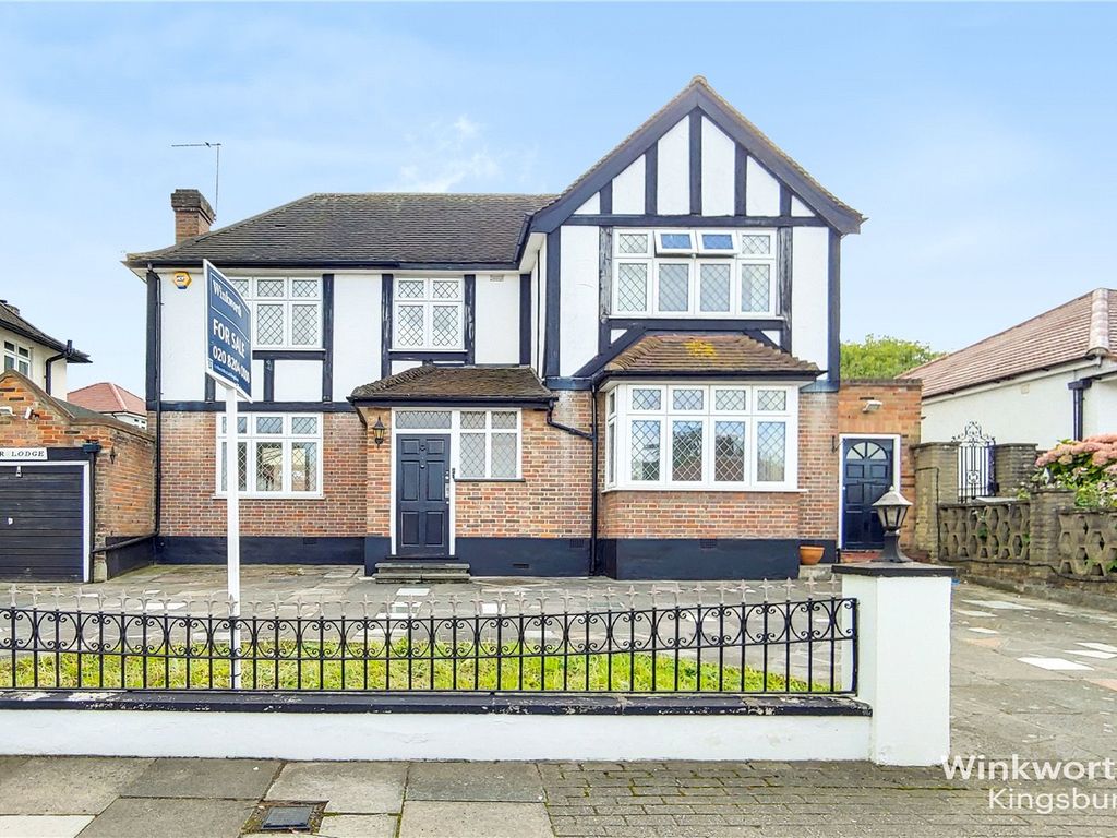 4 bed detached house for sale in Tudor Close, Kingsbury NW9 Zoopla