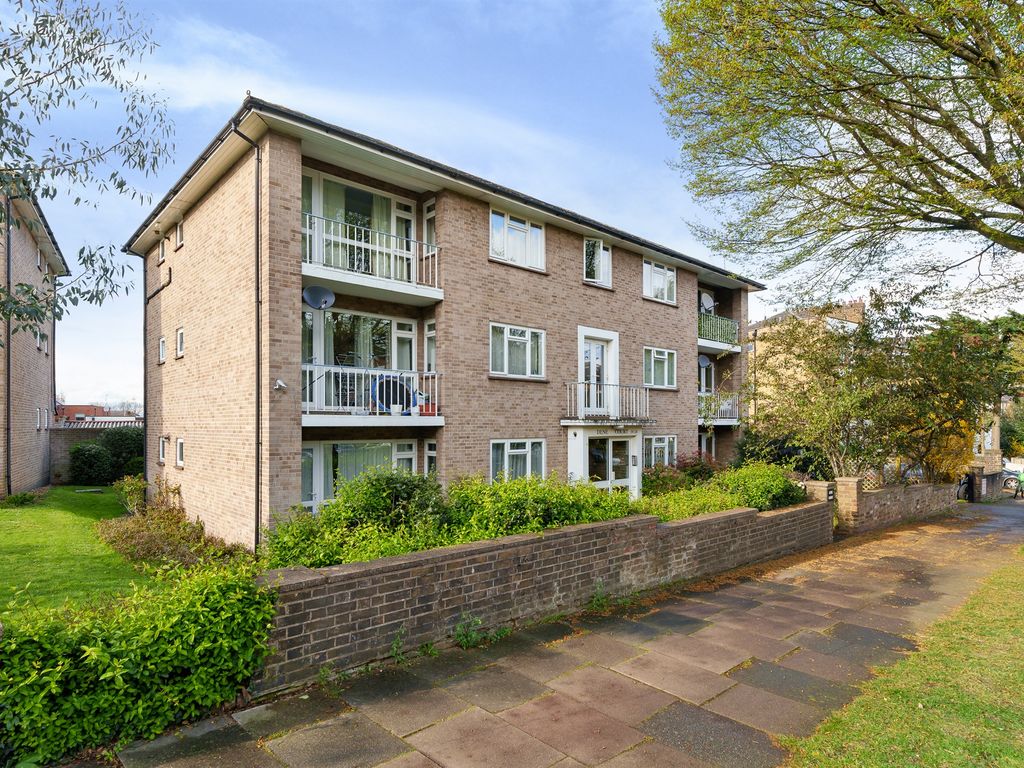 2 bed flat for sale in Mount Avenue, London W5 Zoopla