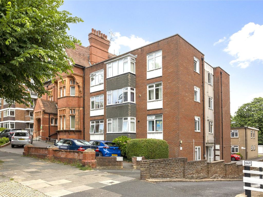 2 bed flat for sale in The Drive, Hove, East Sussex BN3 Zoopla
