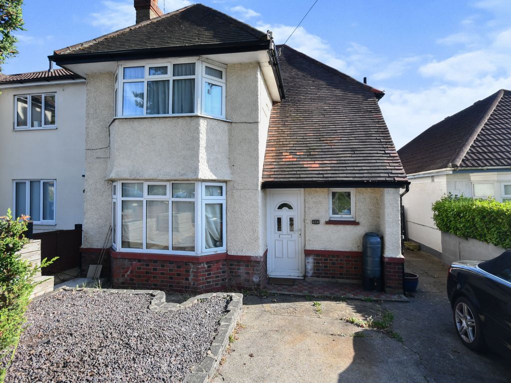 1 bed flat for sale in Castle Lane West, Muscliff, Bournemouth, Dorset