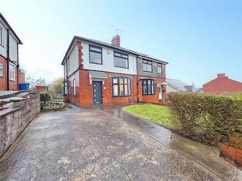 3 bed semidetached house for sale in Whalley Old Road, Blackburn