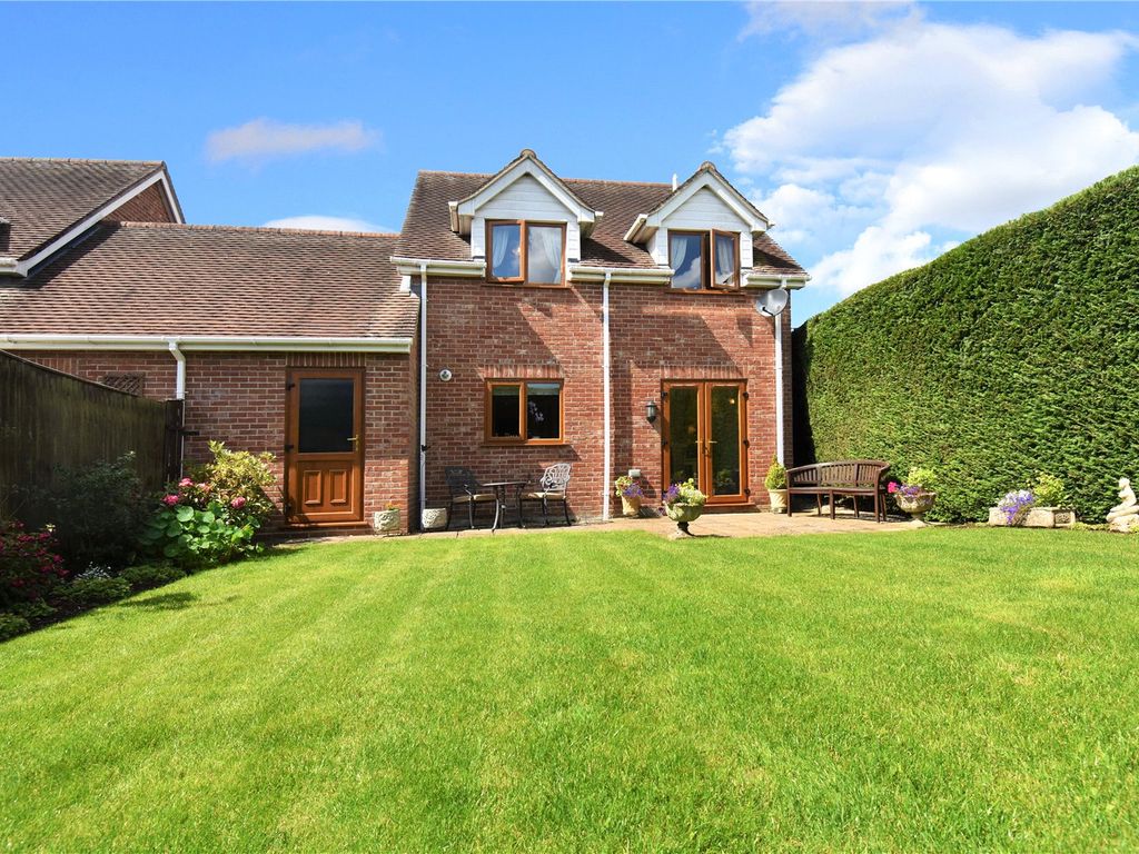 3 bed linkdetached house for sale in Henwick Lane, Thatcham RG18, £475,000 Zoopla