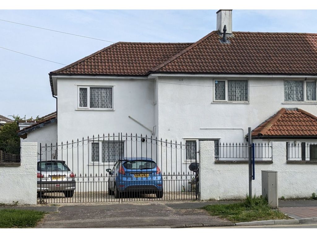 5 bed semidetached house for sale in Greystoke Avenue, Bristol BS10