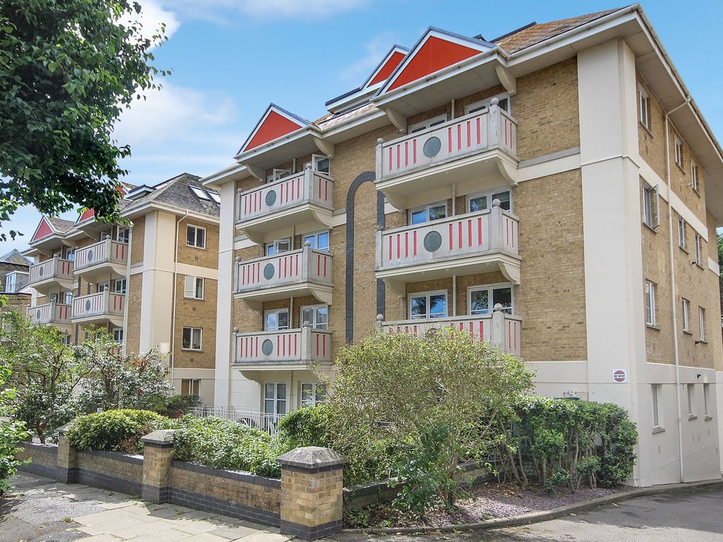2 bed flat for sale in Eaton Gardens, Hove BN3 Zoopla