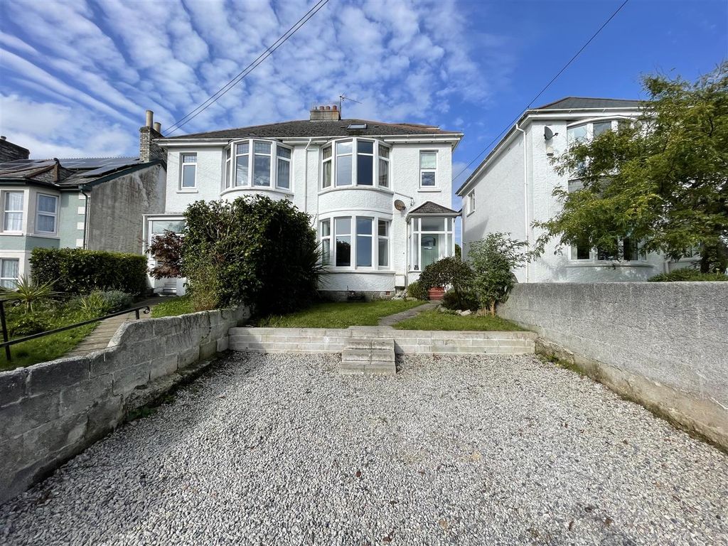 4 bed semidetached house for sale in Victoria Road, St Austell, St