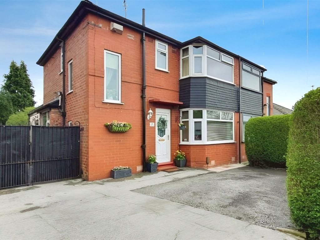 3 bed semidetached house for sale in Hospital Road, Pendlebury