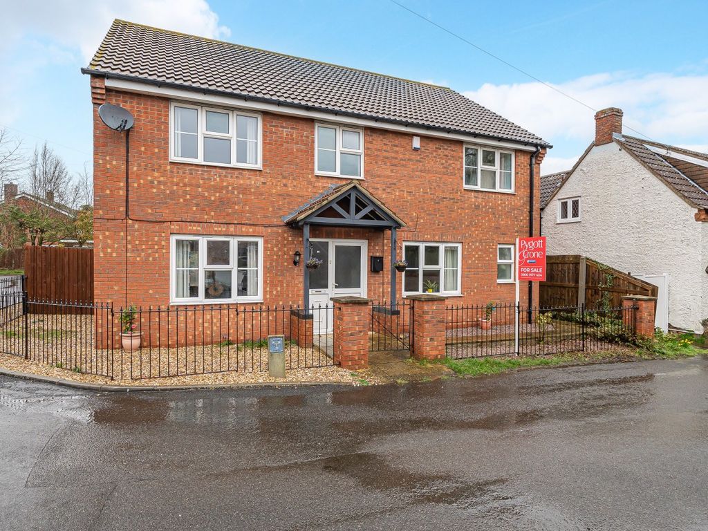 4 bed detached house for sale in Old School Lane, Cranwell Village NG34