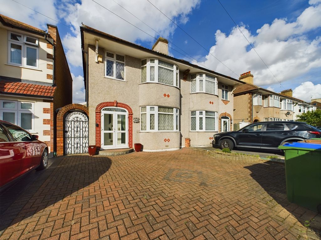 3 bed semidetached house for sale in Barrington Road, Bexleyheath