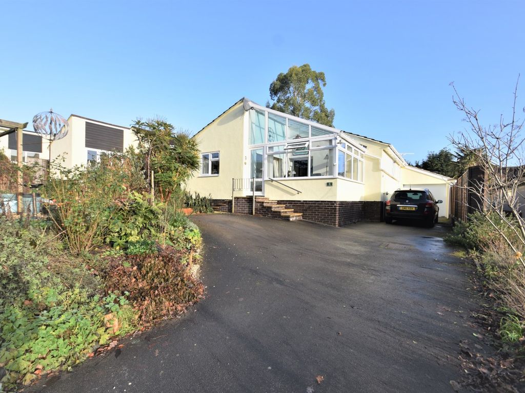 3 bed bungalow for sale in The Brendons, Sampford Peverell, Tiverton