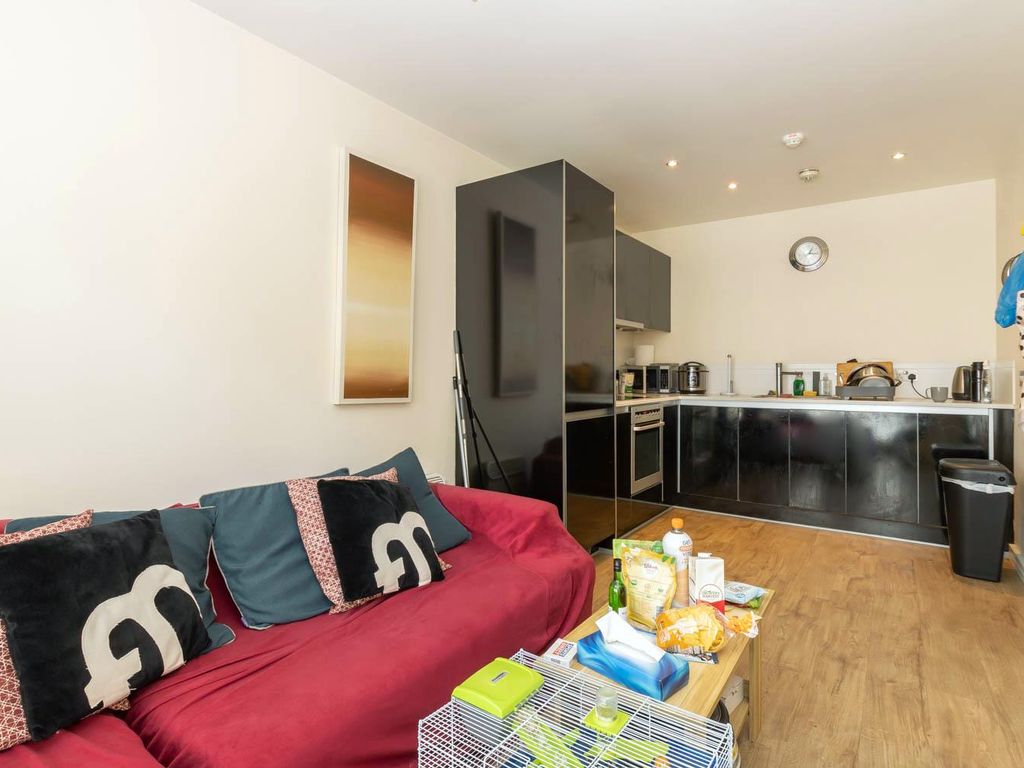 2 bed flat to rent in Worcester Street, Birmingham B2 Zoopla
