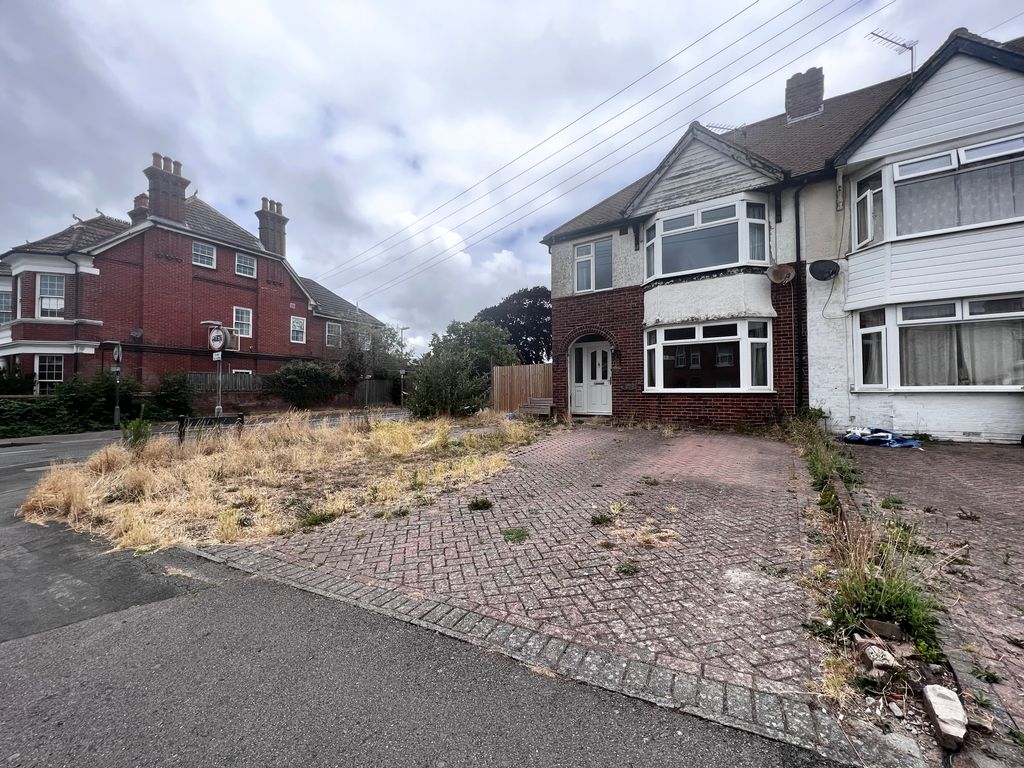 3 bed end terrace house for sale in Gordon Road, Fareham PO16 Zoopla