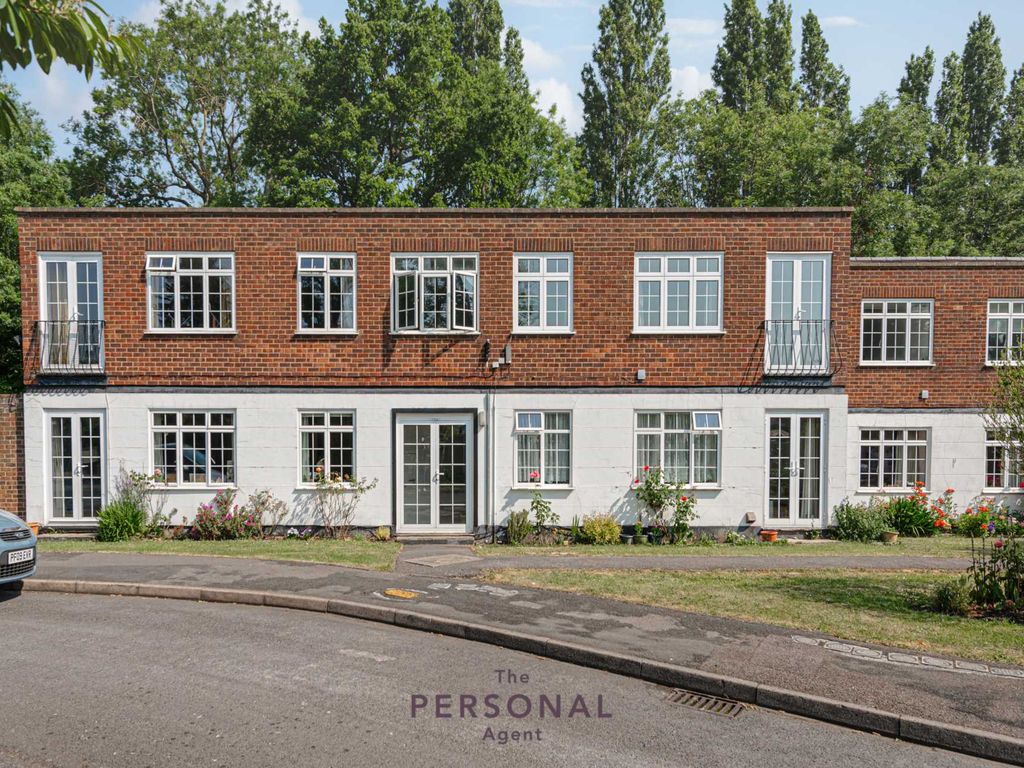 2 bed flat to rent in Freshmount Gardens, Epsom KT19 Zoopla