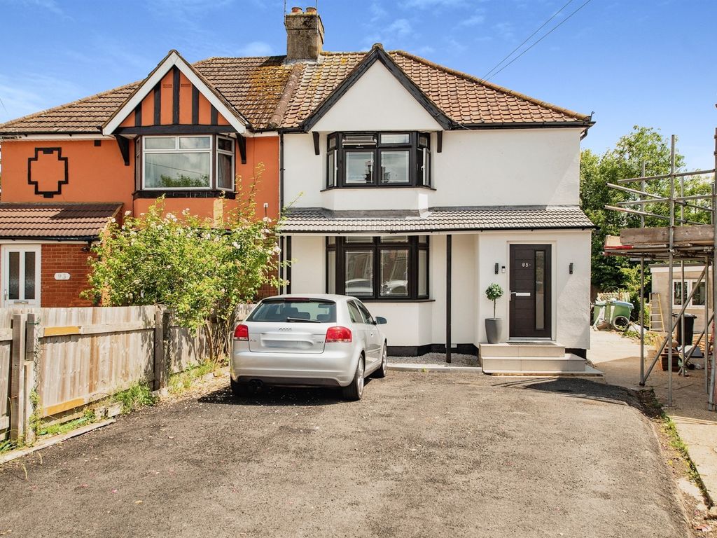 3 bed semidetached house for sale in Bushey Mill Crescent, Watford
