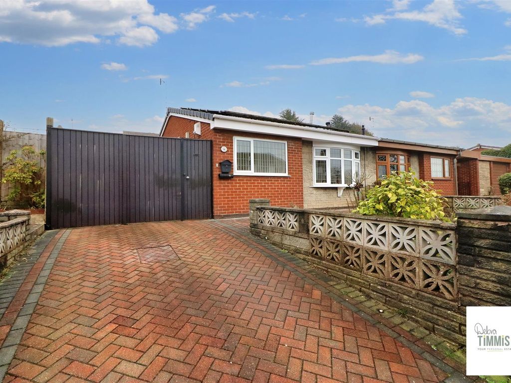 2 bed semidetached bungalow for sale in Dylan Road, Meir Hay, StokeOn